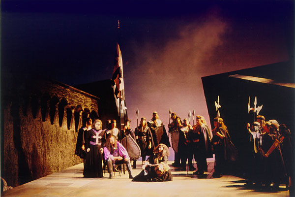 Trovatore lighting design
