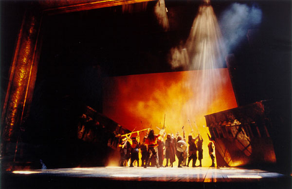 Trovatore lighting design